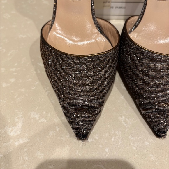Vintage Manolo Blahnik - Picture 4 of 11